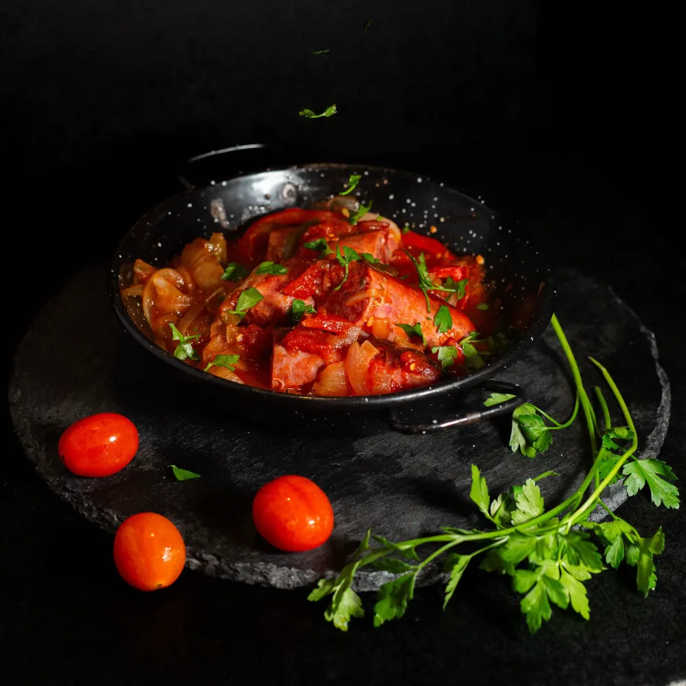 Chorizo a la pomarola